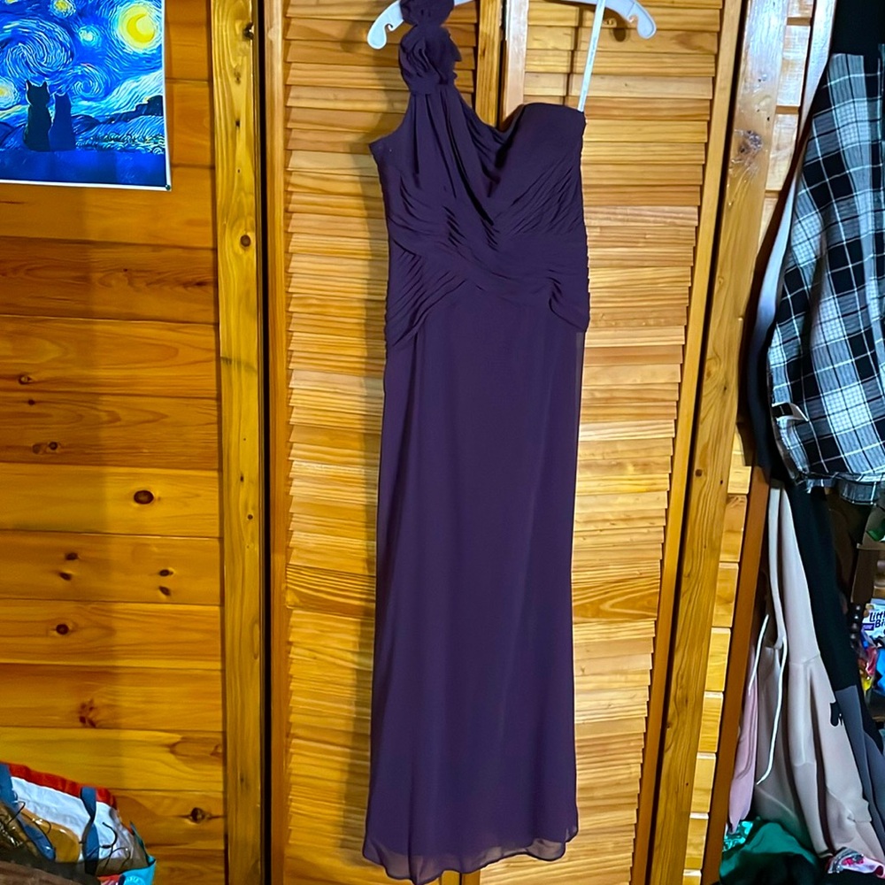 Prom Plum purple gown